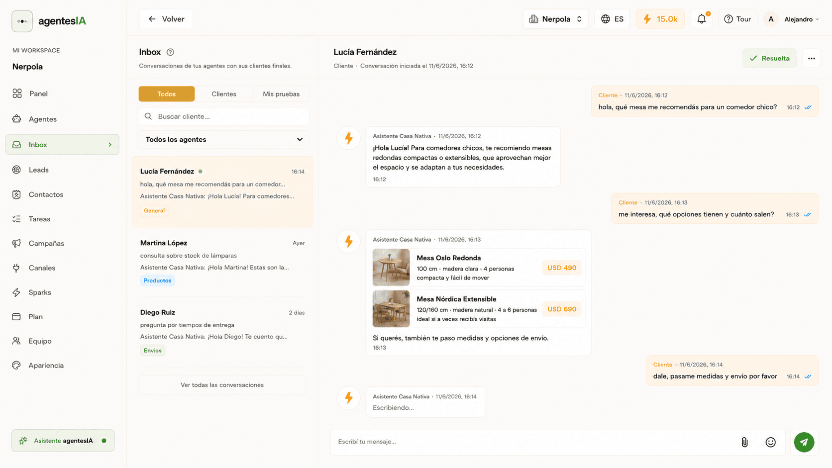 Inbox de agentesIA mostrando una conversación con un cliente